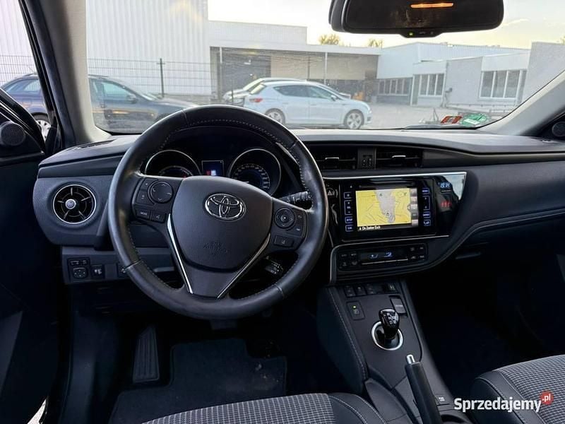 Używany 2017 Toyota Auris Hybrid | 59 000 zł (Dobra cena) - Obraz 1/4