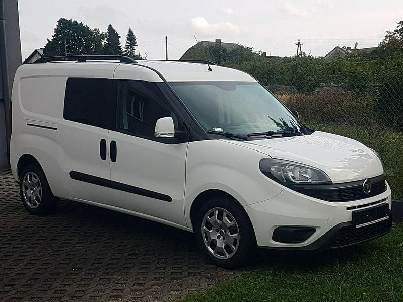 Biały Używany 2020 Fiat Doblò Minivan | 64 900 zł - Obraz 1/4