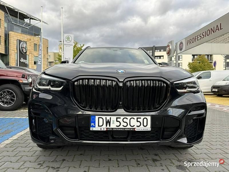 Czarny Używany 2022 BMW X5 Comfort Edition SUV | 299 900 zł (Uczciwa cena) - Obraz 1/4