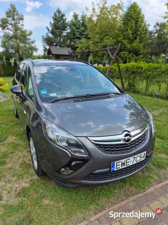 Używany Opel Zafira 2012 Granatowy Minivan