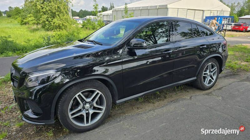 Czarny Używany 2016 Mercedes GLE500 SUV | 99 900 zł - Obraz 1/4