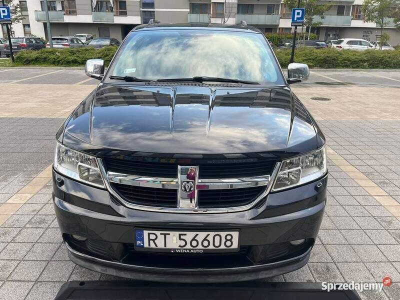 Czarny Używany 2010 Dodge Journey SUV | 25 000 zł - Obraz 1/4