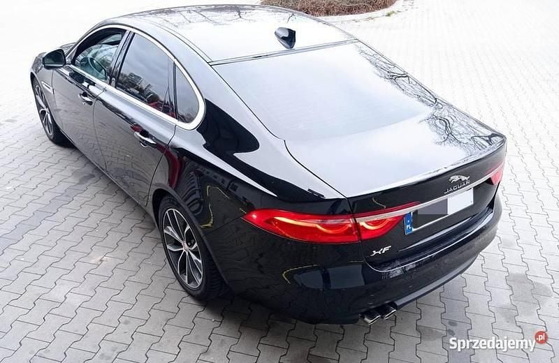 Czarny Używany 2015 Jaguar XF Prestige Sedan/Limuzyna | 59 900 zł (Uczciwa cena) - Obraz 1/4