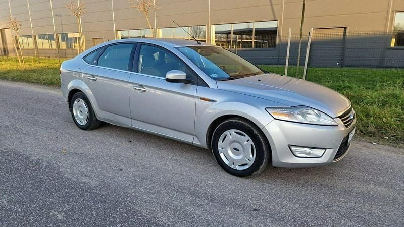 Używany Ford Mondeo 140 KM (102 kW) 2008 Srebrny Sedan/Limuzyna