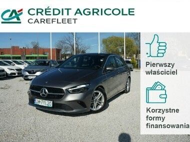 Szary Używany 2024 Mercedes B200 Minivan | 147 400 zł - Obraz 1/4