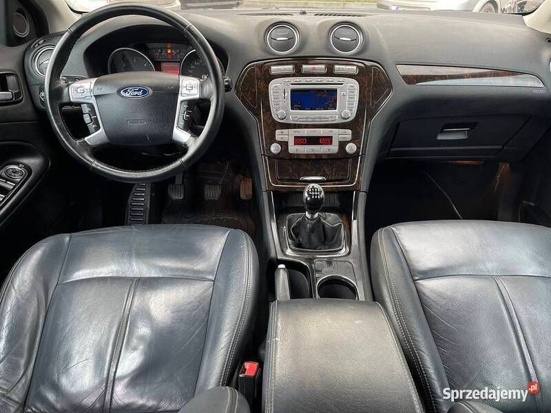 Używany Ford Mondeo Ghia 2010