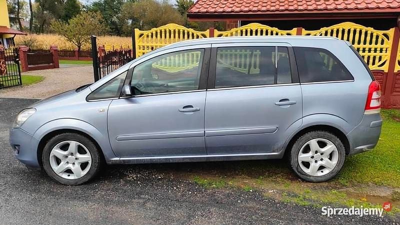 Używany 2008 Opel Zafira | 8900 zł (Dobra cena) - Obraz 1/4