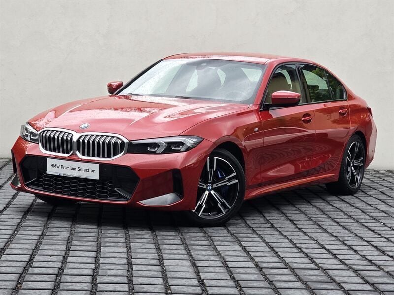 Czerwony melbourne metalizowany Używany 2024 BMW 318 Shadowline Sedan/Limuzyna | 179 900 zł (Drogi) - Obraz 1/3
