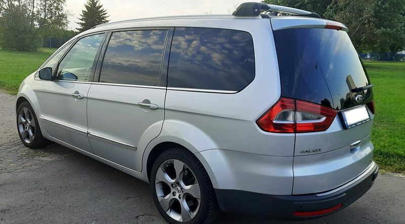 Srebrny Używany 2012 Ford Galaxy Platinum Minivan | 35 800 zł (Dość drogi) - Obraz 1/4