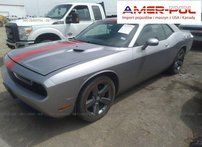 Szary Używany 2014 Dodge Challenger Coupe | 60 000 zł - Obraz 1/4