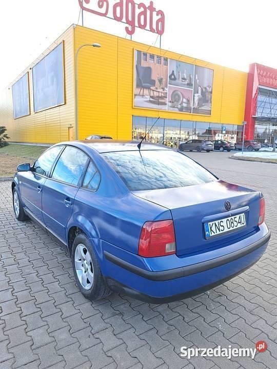 Używany VW Passat 1997 Niebieski Sedan/Limuzyna