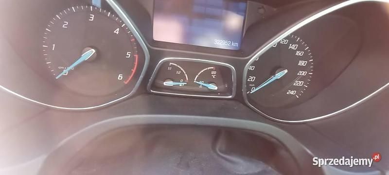 Biały Używany 2011 Ford Focus Kombi | 15 000 zł (Uczciwa cena) - Obraz 1/4