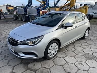 Srebrny Używany 2018 Opel Astra Hatchback | 28 900 zł (Dobra cena) - Obraz 1/4