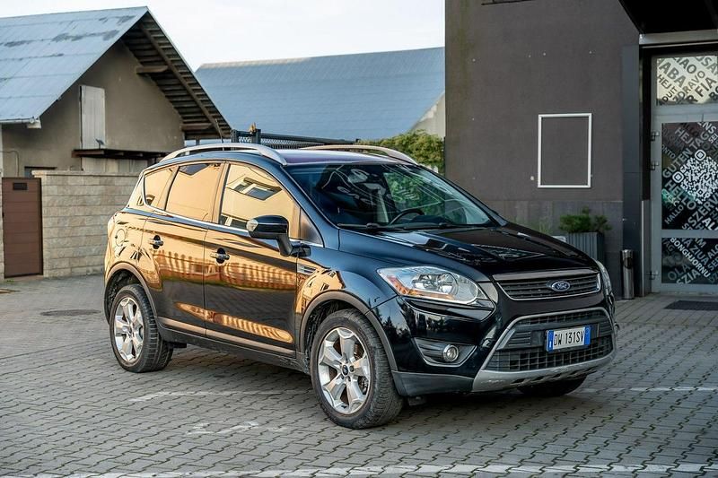 Czarny (metalik) Używany 2009 Ford Kuga SUV | 28 777 zł (Uczciwa cena) - Obraz 1/4