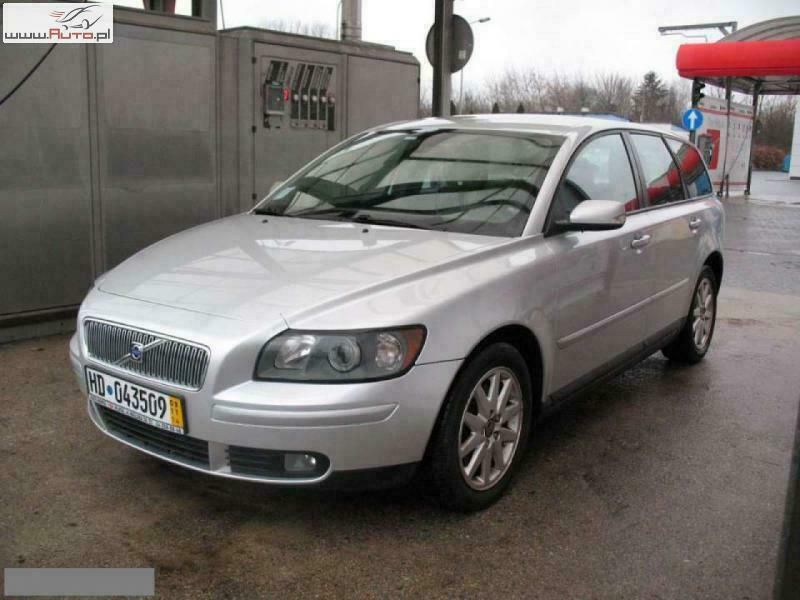 Srebrny (metalik) Używany 2006 Volvo V50 Kombi | 20 900 zł - Obraz 1/4