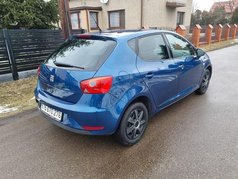 Używany Seat Ibiza 60 KM (44 kW) 2015 Niebieski (metalik) Hatchback