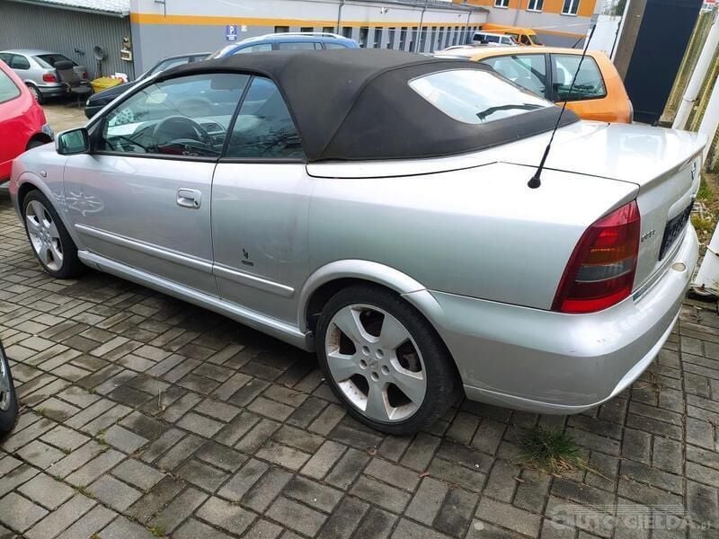Używany Opel Astra Cabriolet 125 KM (91 kW) 2003 Kabriolet