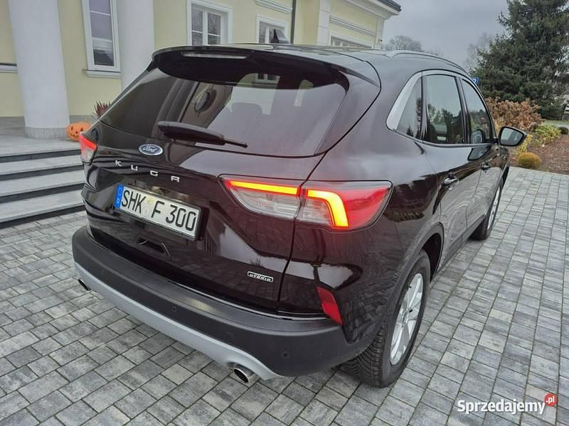 Używany Ford Kuga 190 KM (139 kW) 2022 Czarny SUV