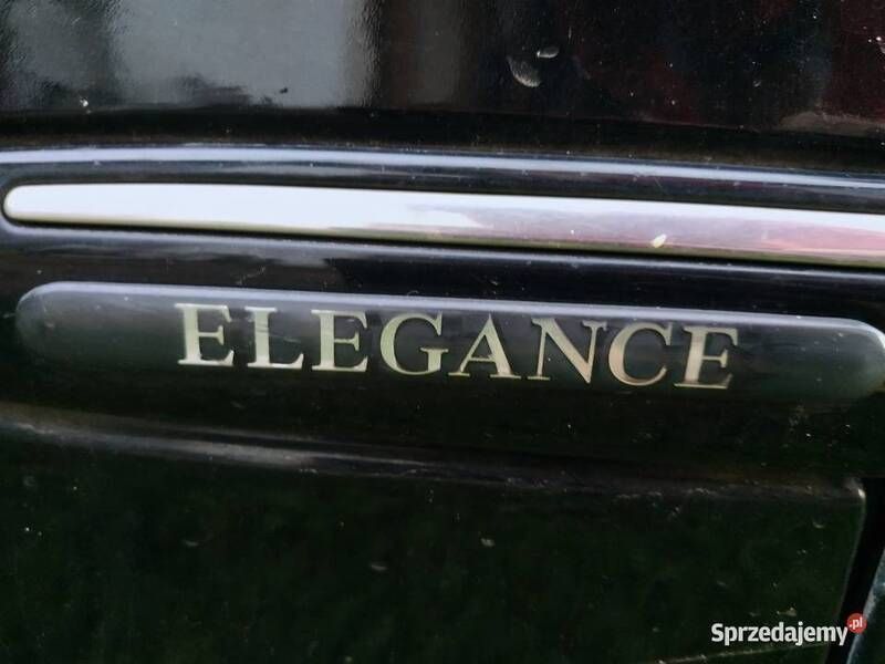 Używany Mercedes E220 Elegance 150 KM (110 kW) 2005 Czarny Sedan/Limuzyna