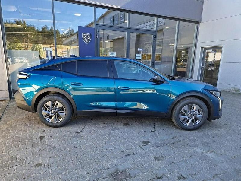 Nowe Peugeot 408 145 KM (106 kW) 2025 Niebieski (metalik) Sedan/Limuzyna