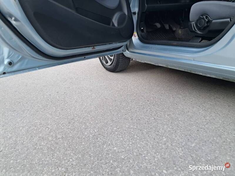 Używany Honda Jazz 78 KM (57 kW) 2005 Hatchback