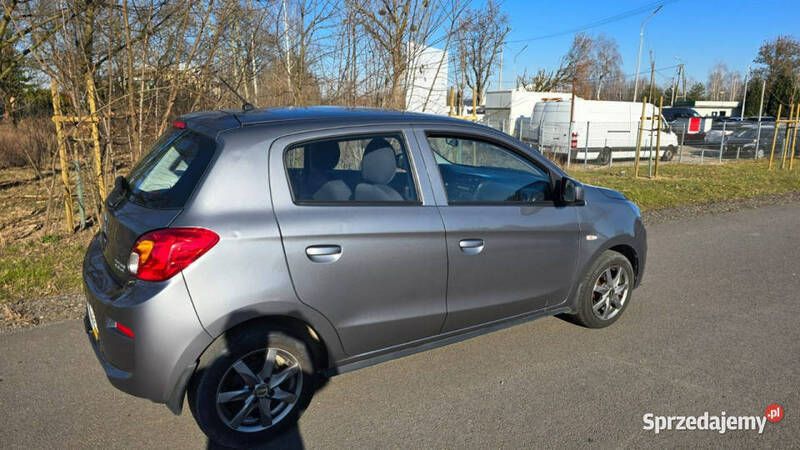 Szary Używany 2016 Mitsubishi Space Star Hatchback | 21 900 zł (Uczciwa cena) - Obraz 1/4