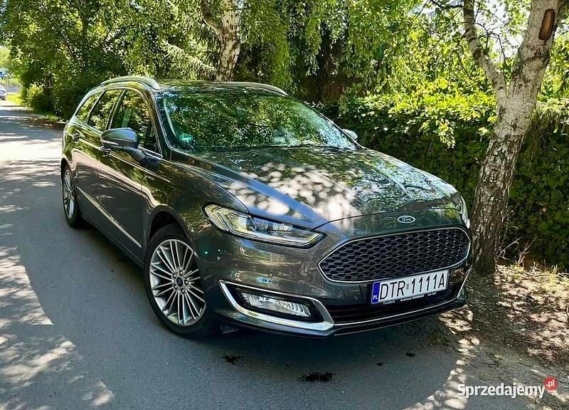 Używany 2018 Ford Mondeo Vignale | 78 900 zł (Drogi) - Obraz 1/4