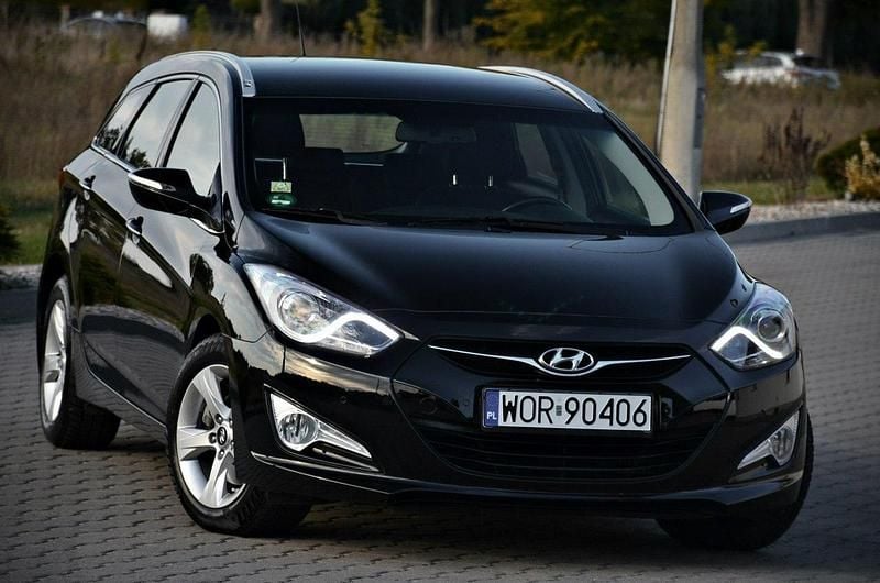 Czarny (metalik) Używany 2014 Hyundai i40 Kombi | 32 900 zł (Uczciwa cena) - Obraz 1/4