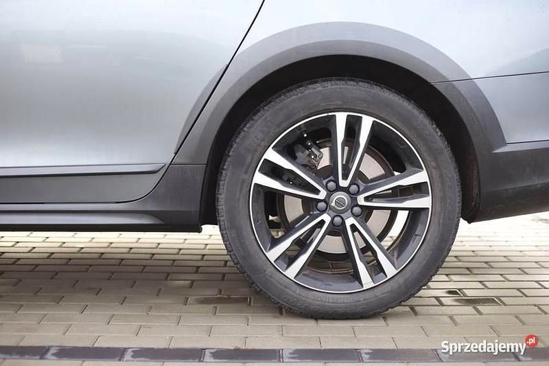 Grafitowy Używany 2018 Volvo V90 CC Pro Kombi | 100 000 zł (Dobra cena) - Obraz 1/4
