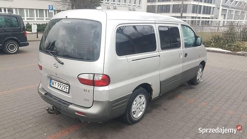 Używany 2003 Hyundai H-1 Minivan | 5500 zł - Obraz 1/4