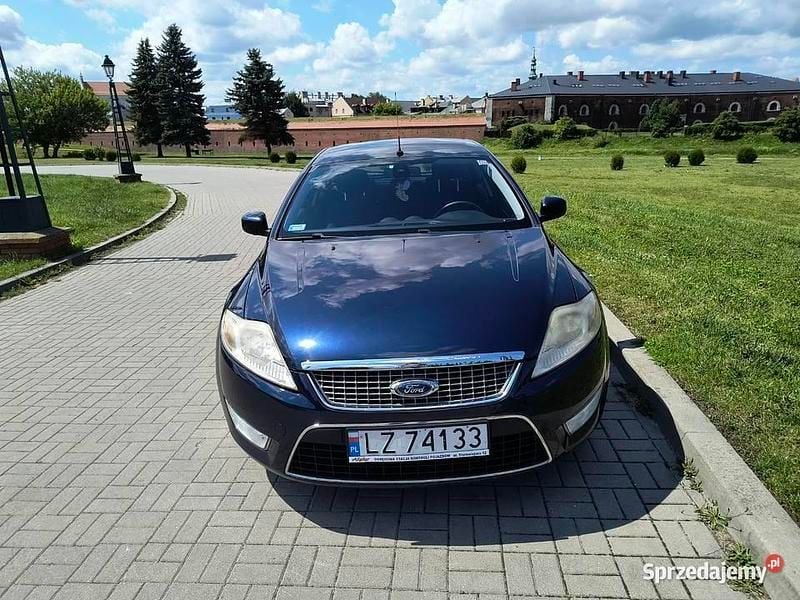 Granatowy Używany 2009 Ford Mondeo Titanium Hatchback | 13 900 zł (Dobra cena) - Obraz 1/4