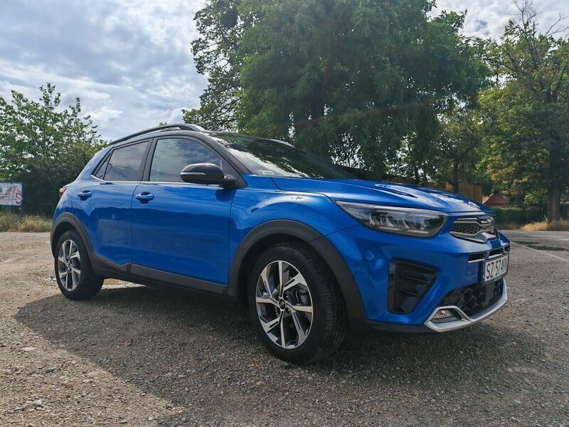 Niebieski Używany 2020 Kia Stonic GT-Line SUV | 69 000 zł - Obraz 1/4