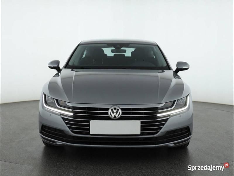 Używany VW Arteon 190 KM (139 kW) 2020 Srebrny Sedan/Limuzyna