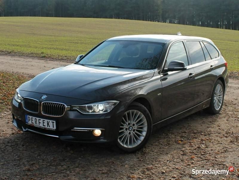 Używany BMW 320 Luxury Line 184 KM (135 kW) 2013 Brązowy Kombi