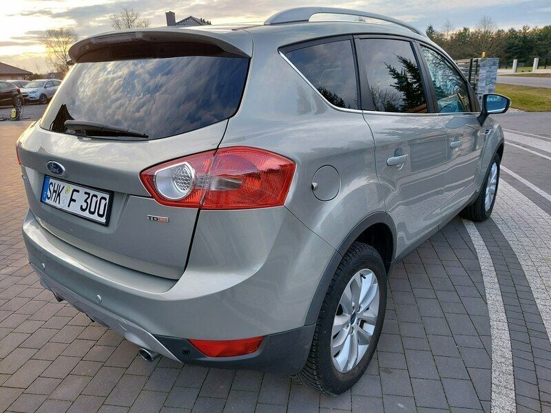 Używany Ford Kuga 140 KM (102 kW) 2010 Biały SUV