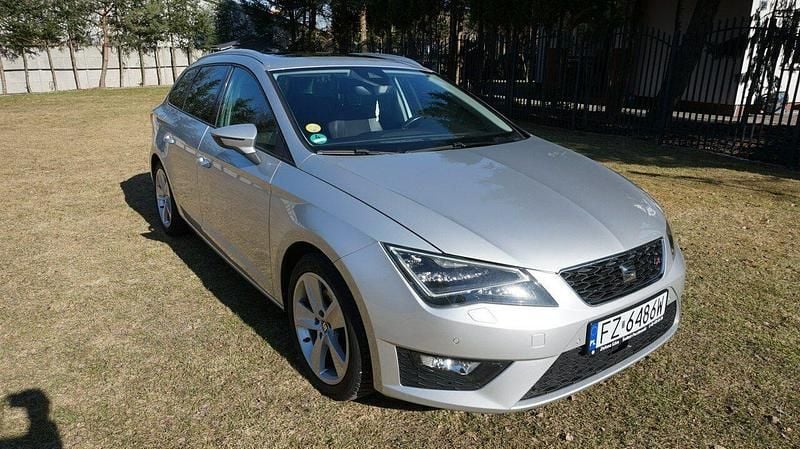 Używany Seat Leon 184 KM (135 kW) 2016 Srebrny Kombi