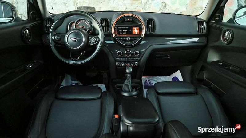 Biały Używany 2019 Mini Countryman SUV | 89 000 zł - Obraz 1/4