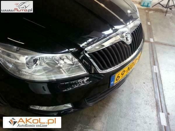 Używany Skoda Octavia 105 KM (77 kW) 2010 Czarny Sedan/Limuzyna