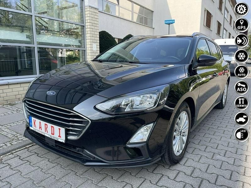 Czarny Używany 2021 Ford Focus Kombi | 58 900 zł (Uczciwa cena) - Obraz 1/4