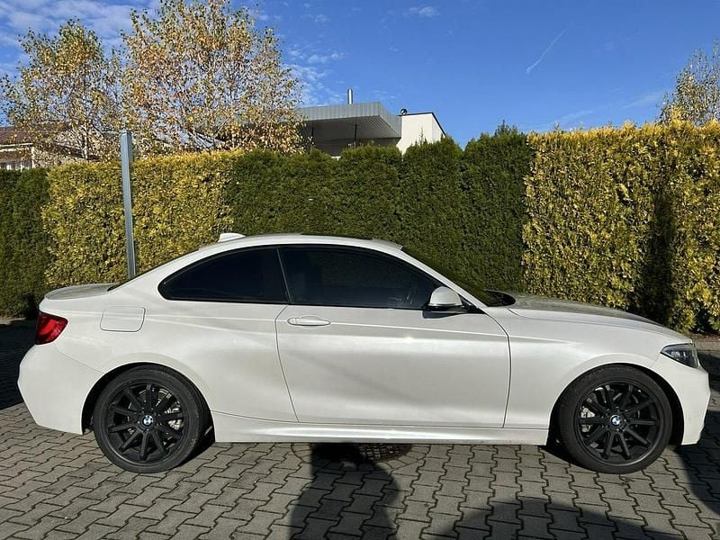 Używany BMW 220 Comfort Edition 245 KM (180 kW) 2015 Biały Coupe