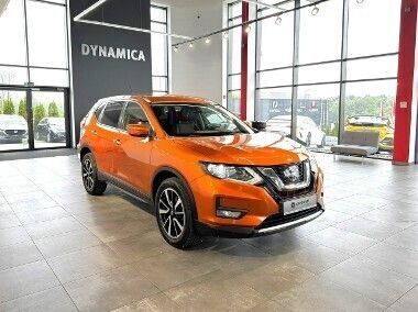 Pomarańczowy Używany 2017 Nissan X-Trail SUV | 73 700 zł (Dość drogi) - Obraz 1/3