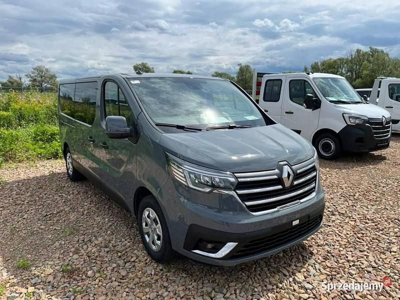 Nowe Renault Trafic 150 KM (110 kW) 2025 Szary Minivan