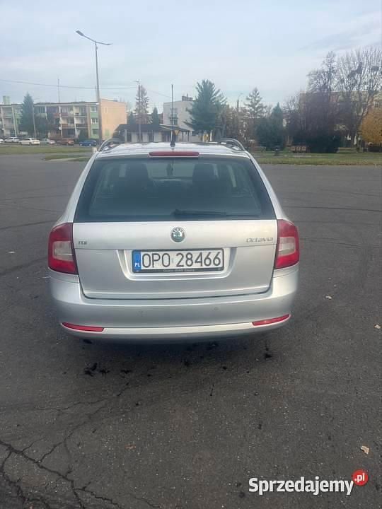 Używany Skoda Octavia 2012 Srebrny Kombi