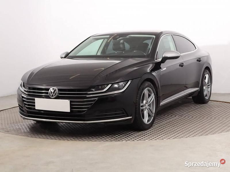 Używany VW Arteon 2018 Czarny Sedan/Limuzyna