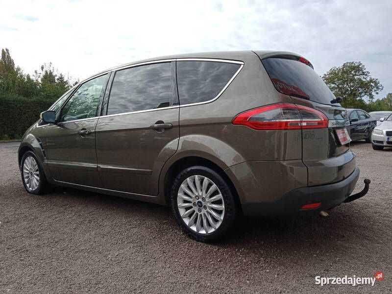 Brązowy Używany 2010 Ford S-MAX S Minivan | 31 900 zł (Uczciwa cena) - Obraz 1/4