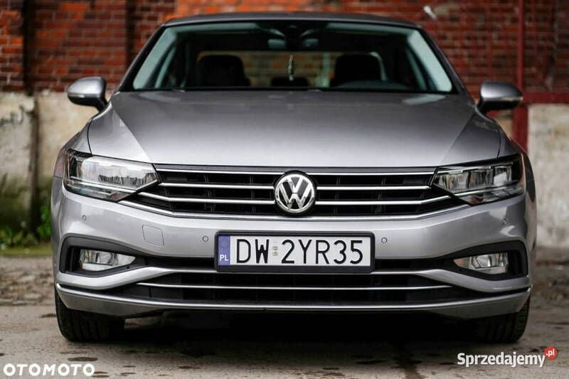 Inny (metalik) Używany 2019 VW Passat Sedan/Limuzyna | 75 900 zł (Uczciwa cena) - Obraz 1/4