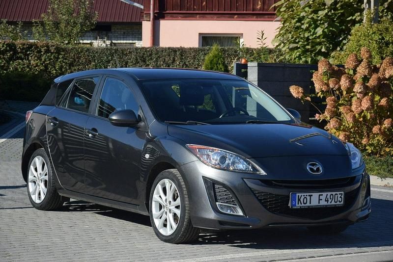 Szary (metalik) Używany 2011 Mazda 3 Hatchback | 25 900 zł (Dość drogi) - Obraz 1/4