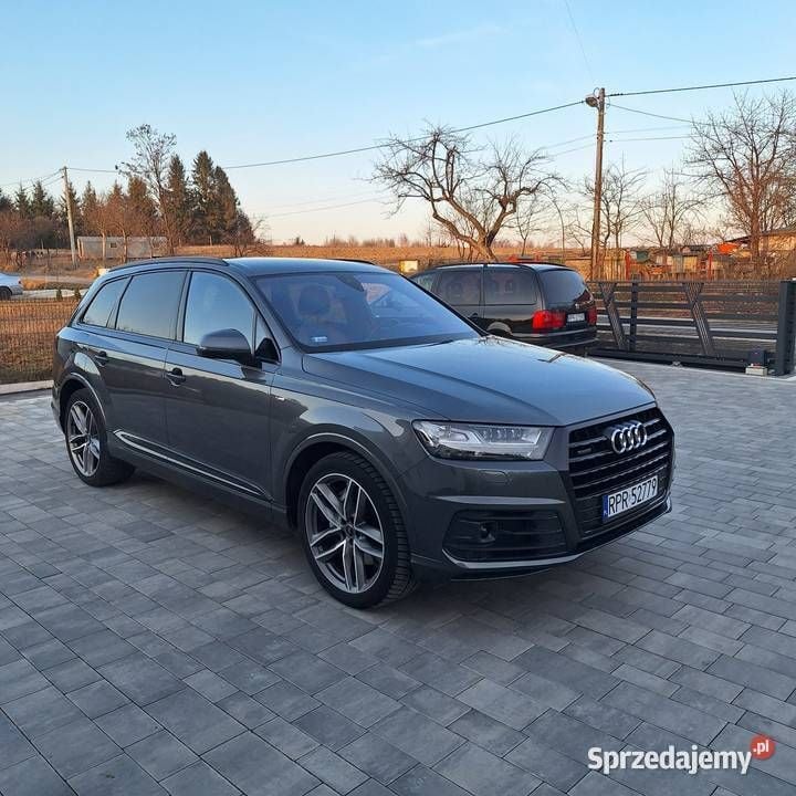 Używany Audi Q7 Ambiente 2016 Szary SUV