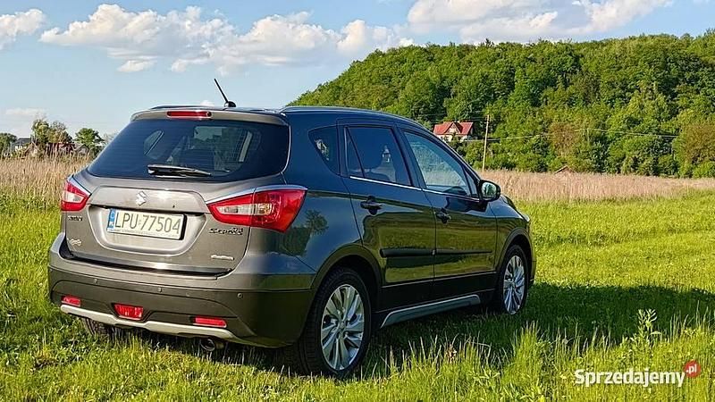 Używany 2018 Suzuki SX4 S-Cross SUV | 68 800 zł (Uczciwa cena) - Obraz 1/4