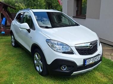 Biały Używany 2012 Opel Mokka SUV | 35 500 zł (Uczciwa cena) - Obraz 1/4